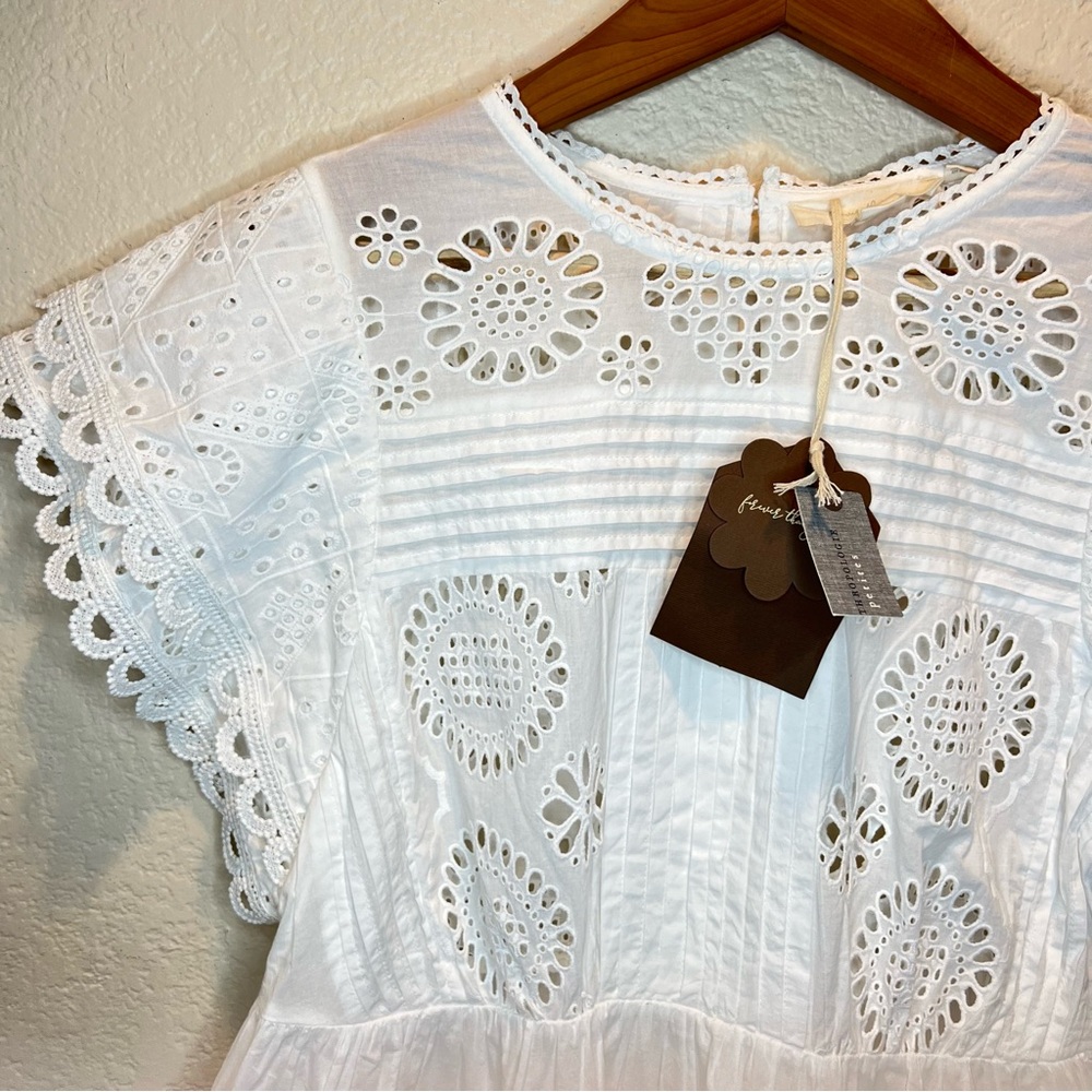 Anthropologie Forever That Girl Flutter-Sleeve Eyelet Embroidery Tunic Top NWT - Picture 7 of 12
